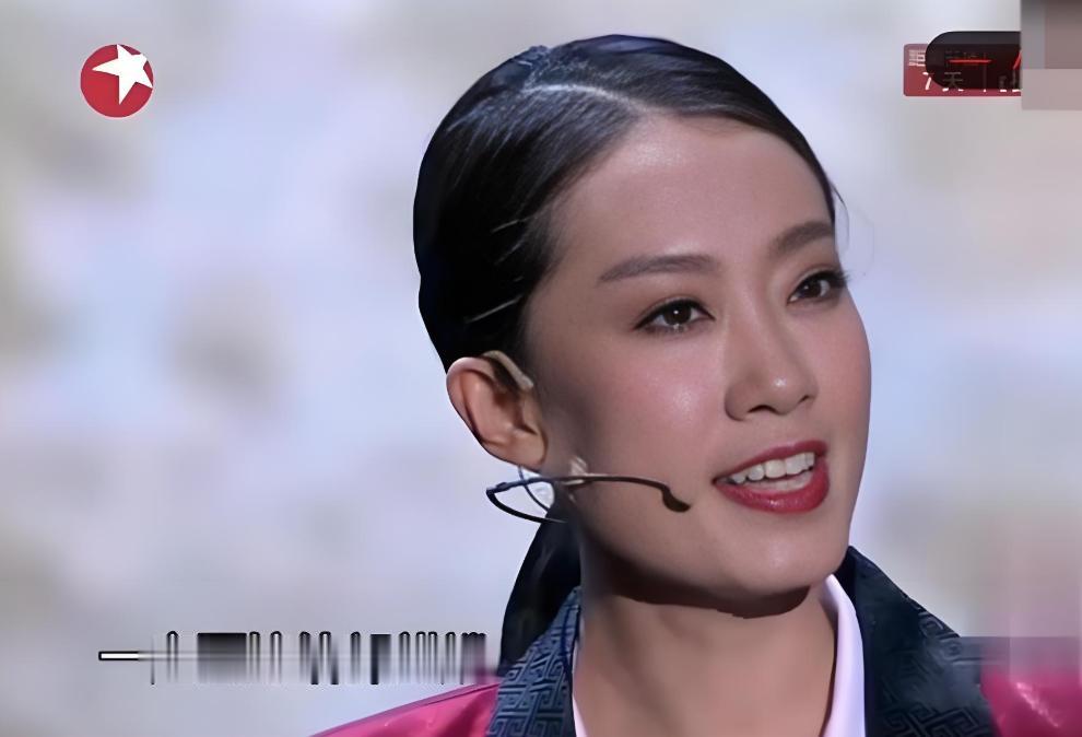 那年，票房54亿的张小斐问郭德纲：“如果郭麒麟喜欢我，你会不会干涉？”郭德纲瞪大