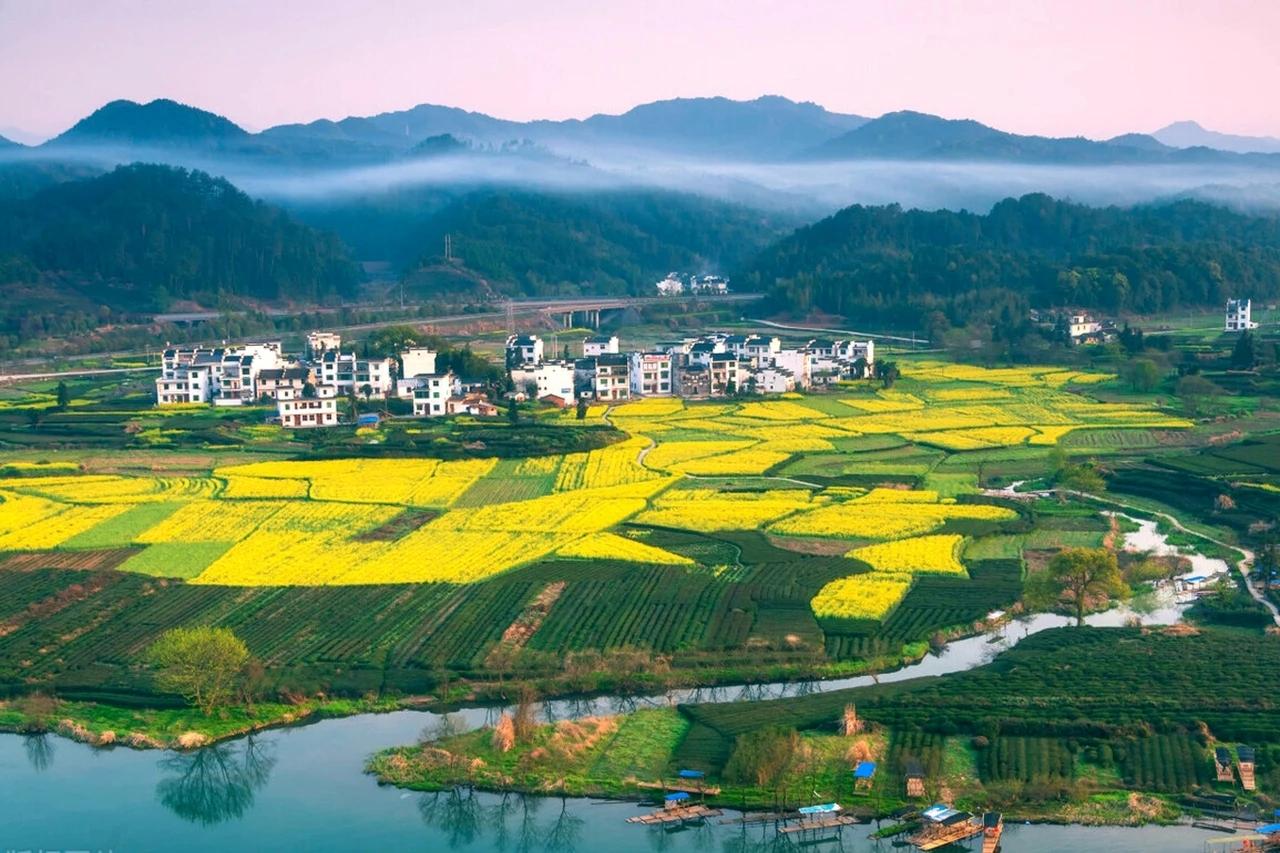 普通人真的不容易的，辛辛苦苦赚了那么多钱，给孩子买了个学区房，花了100多万，