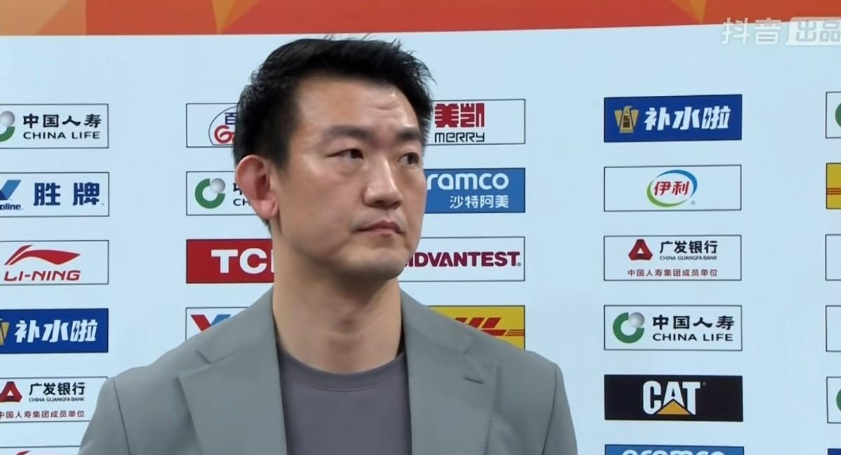 王博直接摊牌了，我就赌去年的老班底，广厦常规赛最后一场的轮换安排有点反...