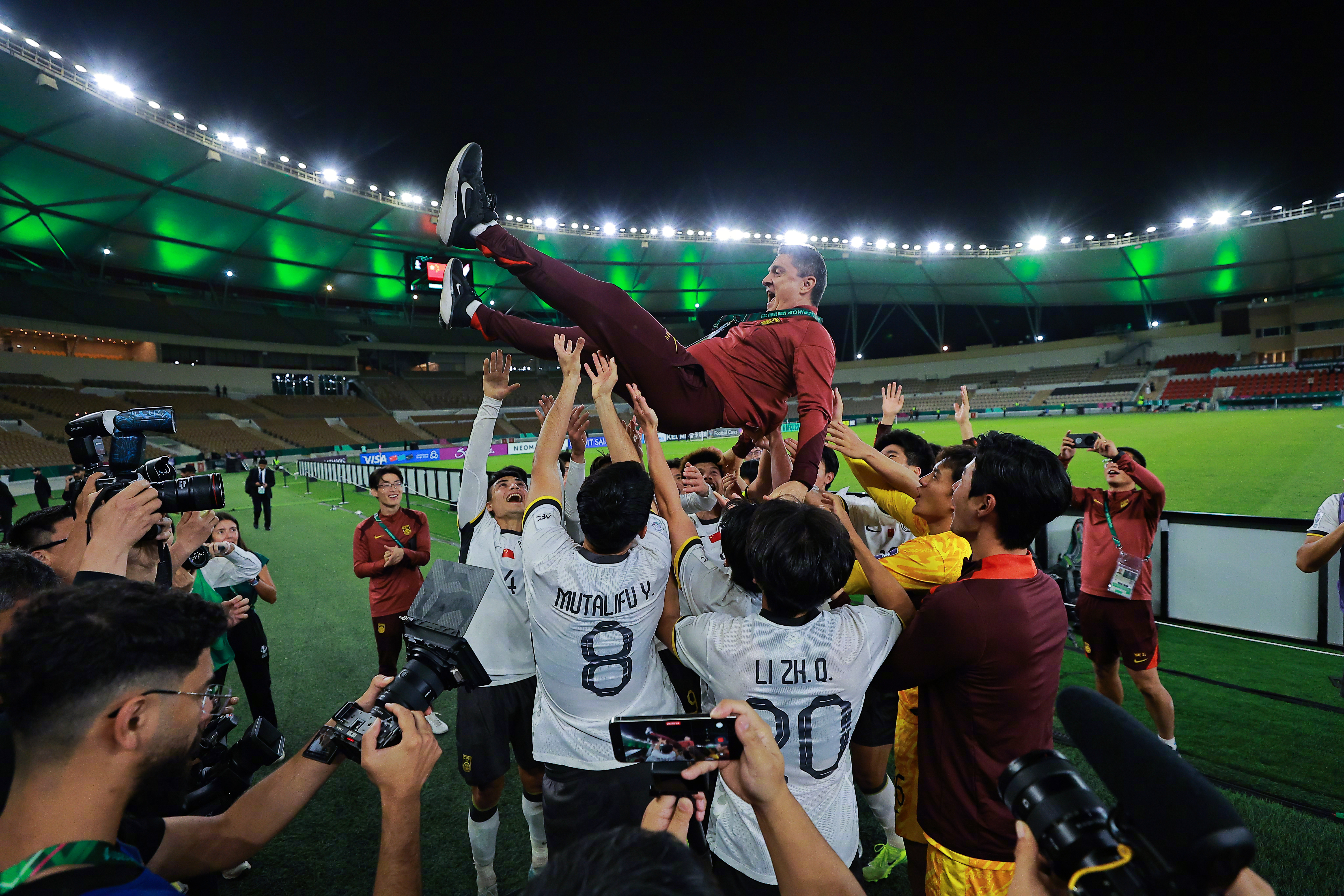 2023年U20亚洲杯，他们帮助球队时隔9年再次晋级八强2026年U23亚洲杯，他们历史性首次小组出