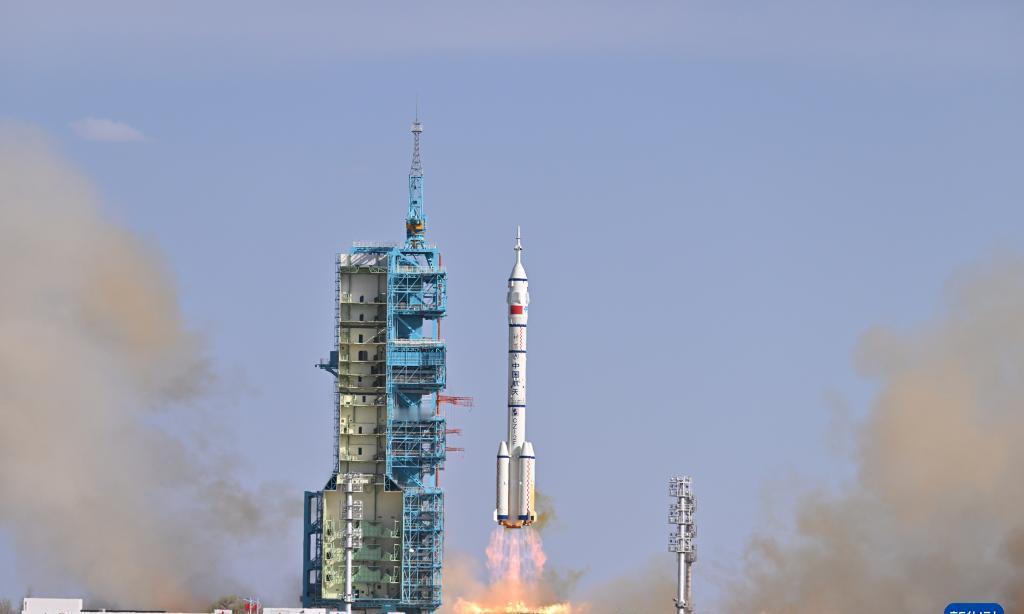 快讯！快讯！新华社刚刚发布消息，中国方面突然宣布了，神舟二十号飞船推迟返回