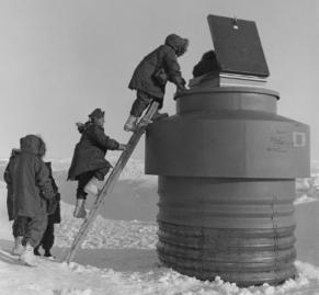 美国的秘密瞒不住了，终于知道特朗普为什么要完全占领格陵兰岛了，因为格陵兰岛下的核