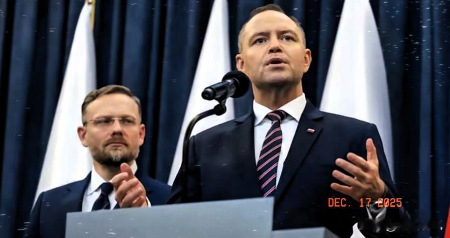 尝尝把盟友当成空气，当付出得不到该有的尊重，换谁都受不了！波兰不是乌克兰的下饭菜