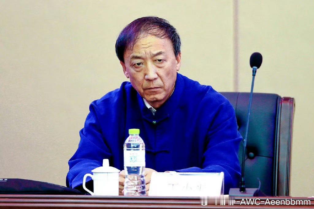 二审维持原判！虽说545万受贿数额虽不算足坛反腐里最多的，但‘管纪律的知法犯法’