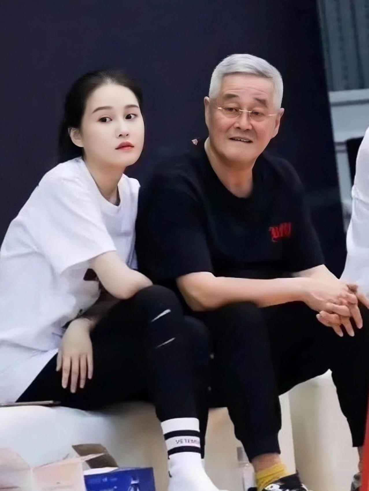 如果我是赵本山，回家第一件事就是关掉电源，让女儿球球停止直播！不是因为觉得她