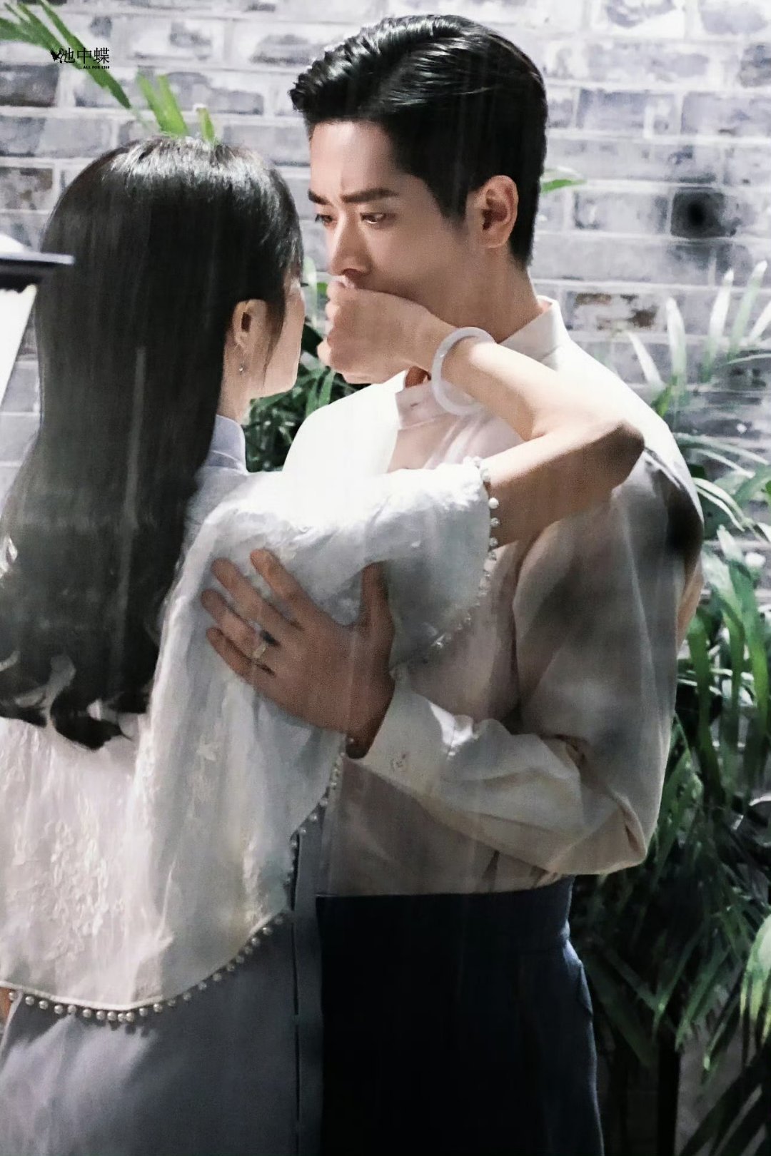 好一个白衬衫纯情少夫💍丞磊玉簟秋怎么张张神图哇