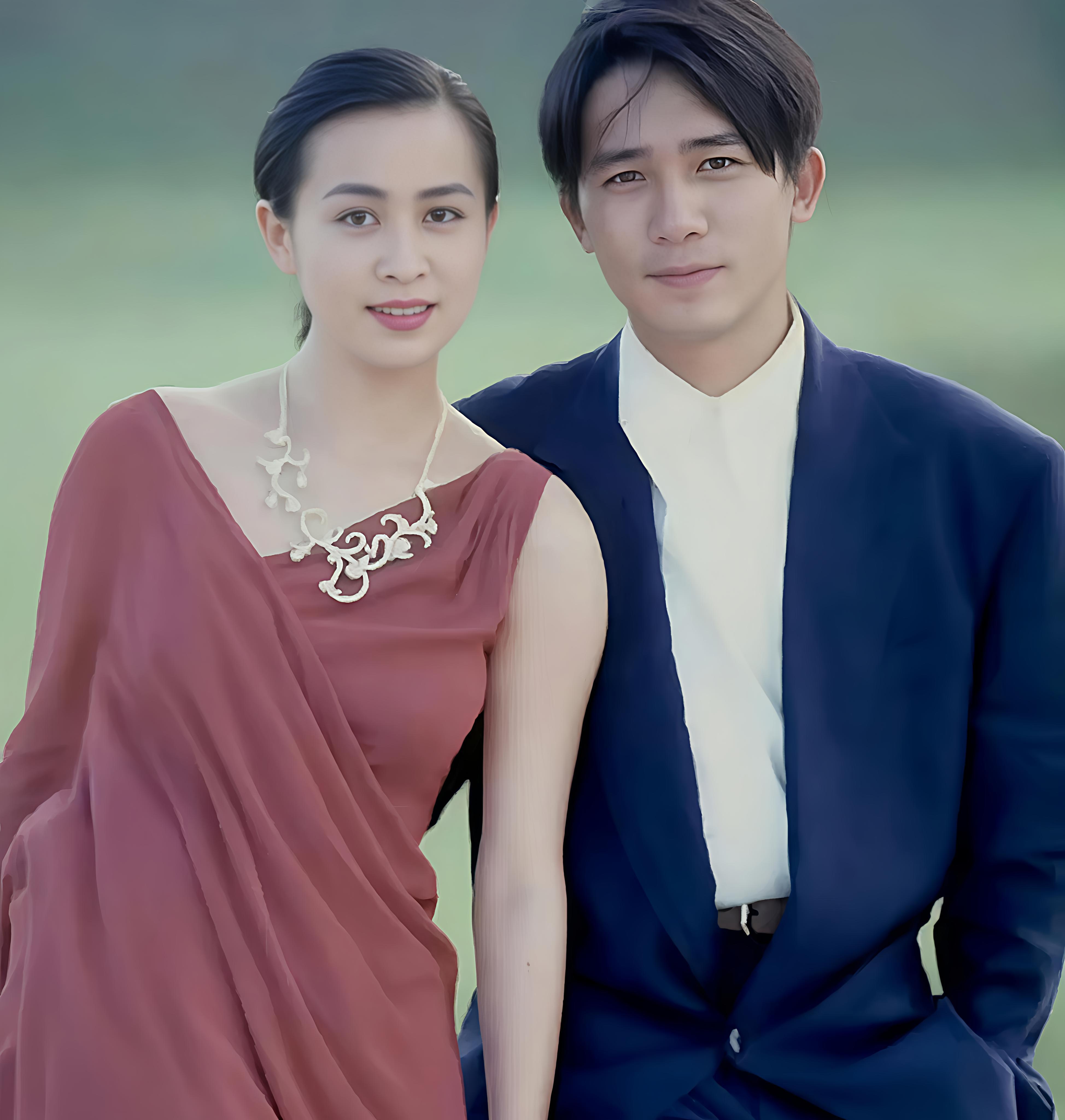 刘嘉玲说梁朝伟化妆反而有点油腻真正的魅力，源于内在的自信与从容。梁朝伟无需粉饰，