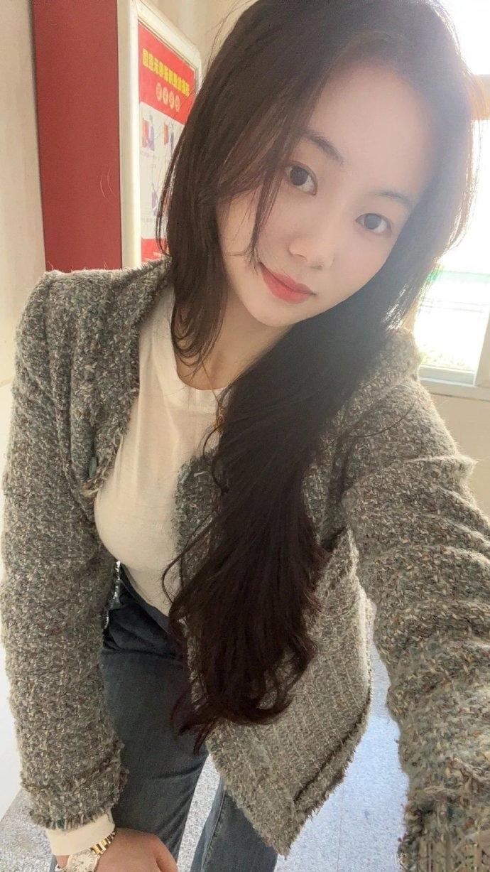 什么样的穿搭可以让人显得很有气质