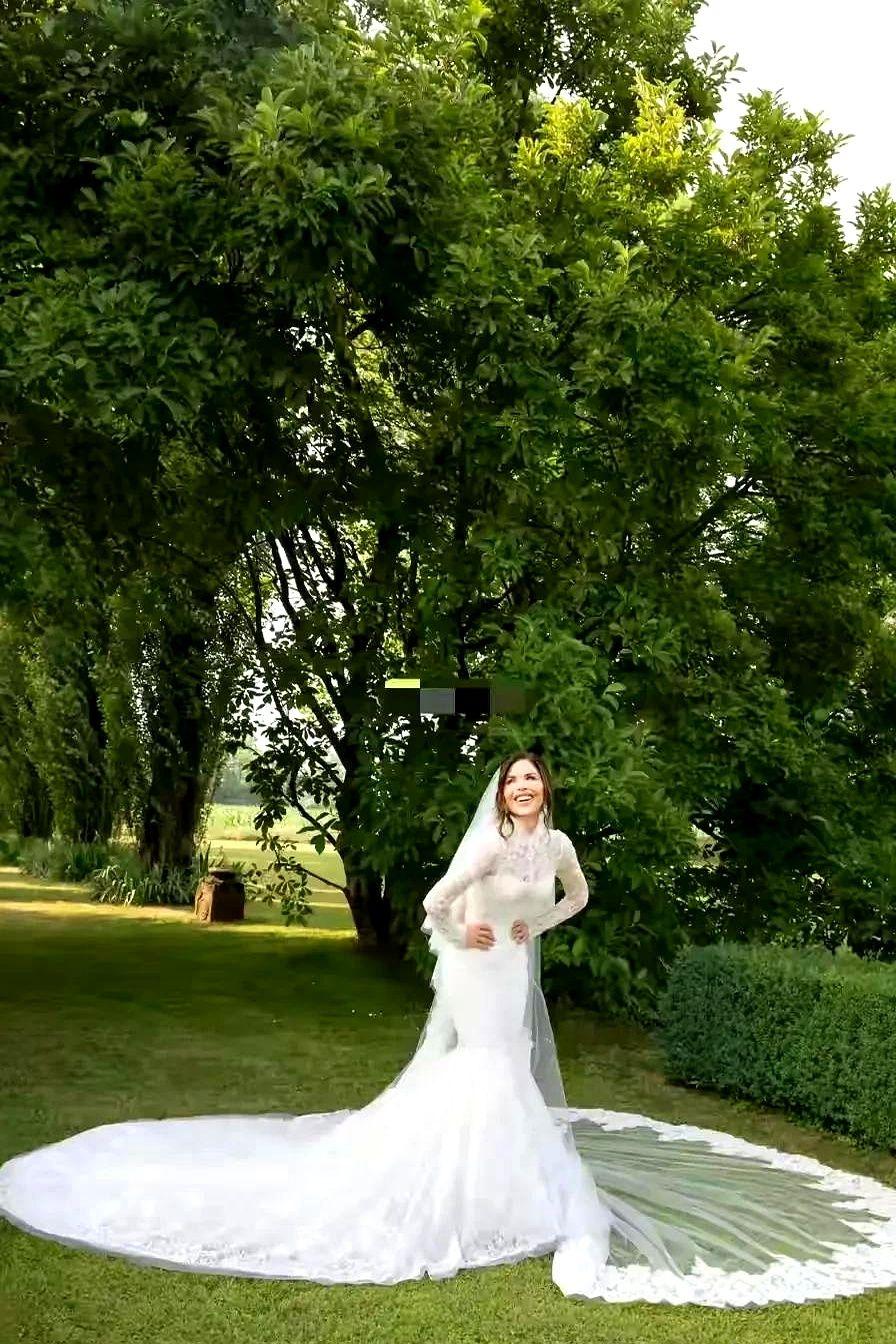 婚恋市场颜值即正义？顶级富豪的选择打了谁的脸！贝佐斯未婚妻桑切斯旧照刷屏，网