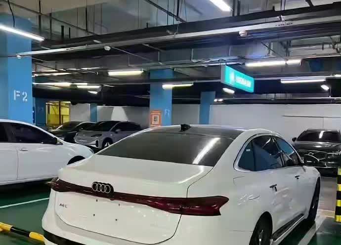 宝马：“我原以为自废武功，我天下第一，但没想到奥迪兄比我还狠！真的是不服不行！”