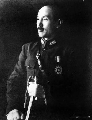 1931年的“鸿门宴”：蒋介石邀吴佩孚南京会晤，为何他吓得冷汗直流？193