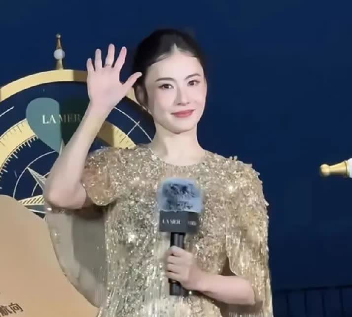 发现没，张柏芝有一个很严重的问题，可能连她自己都没察觉到，那就是