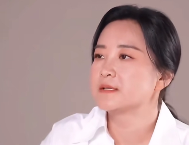 贾玲说我用我生命的体验想告诉你们要为自己而活我在某一个时刻吧，就今年的某一个时