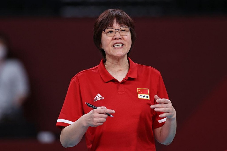 郎平: 运动与教练都需要代代传承, 我61岁了该给年轻教练让位了