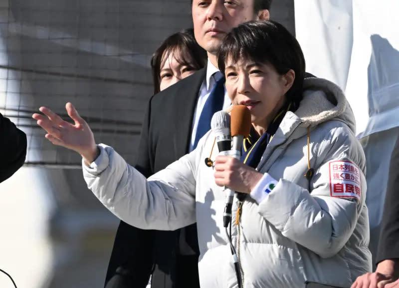 高市早苗在东京街头哭了！声泪俱下地说自己被“曲解”了，想求北京高抬贵手。很多人看