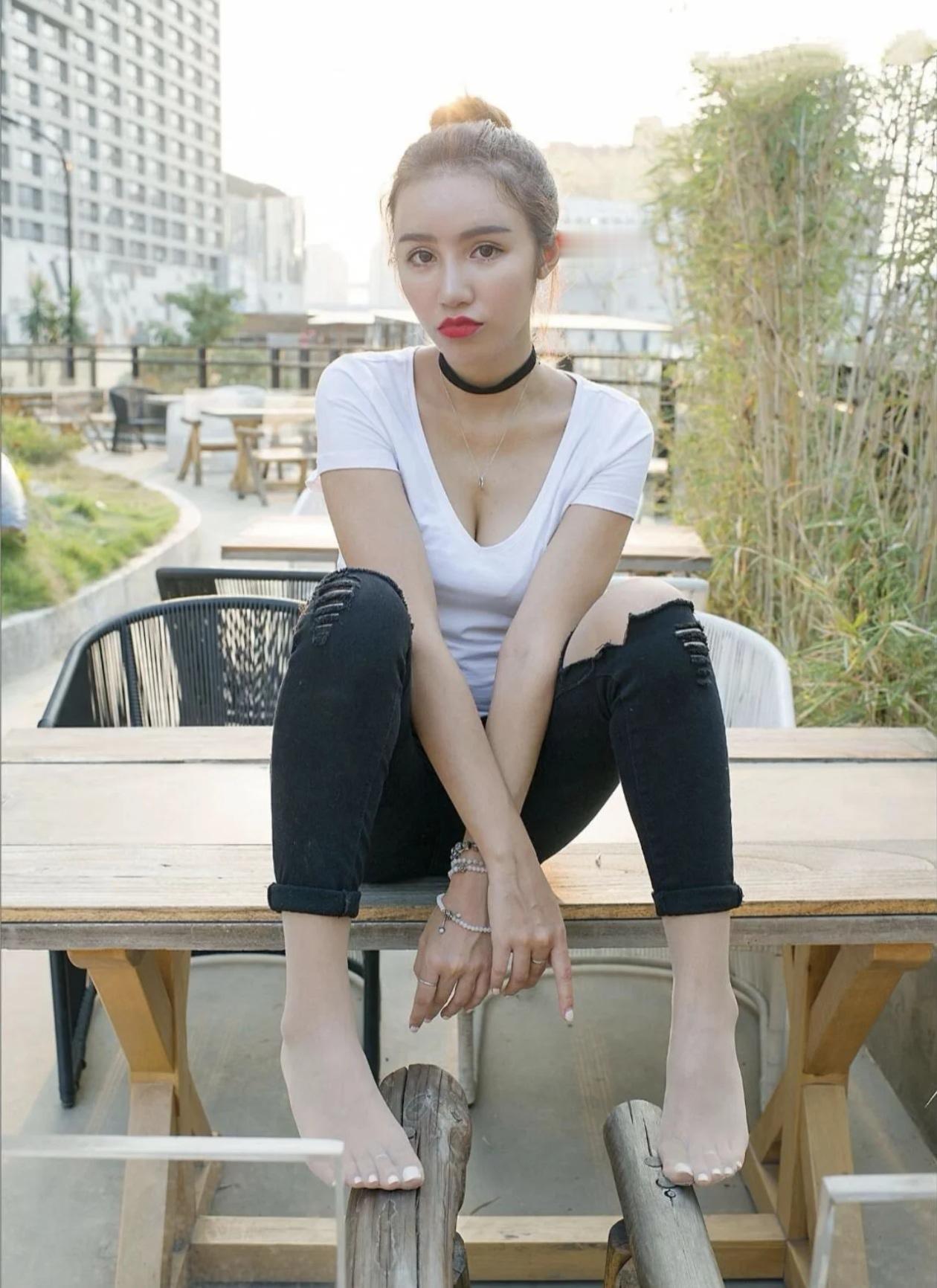 晒图笔记大赛公园摆拍美甲