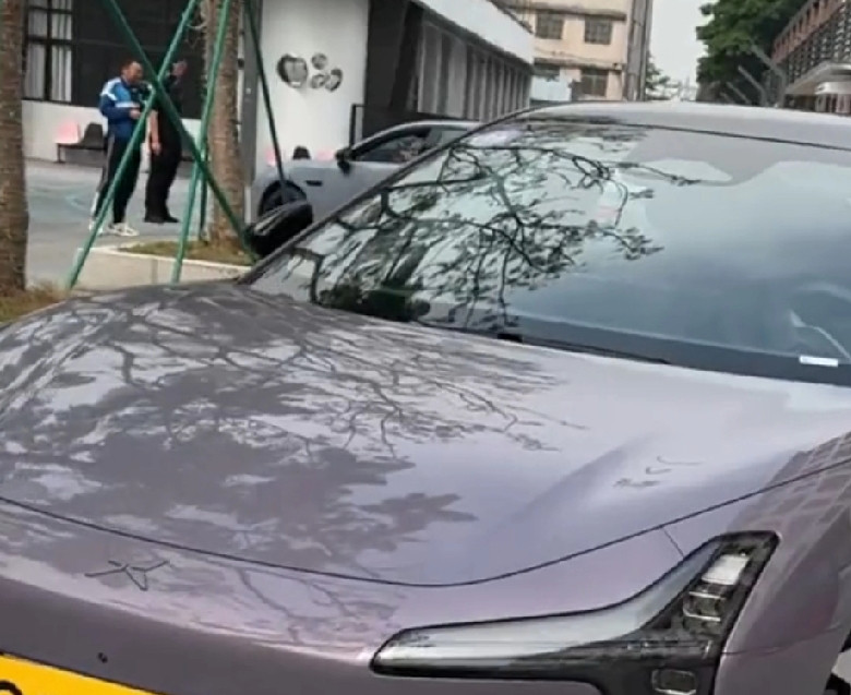 新款小鹏MONAM03的升级主打一个“听劝”，把用户吐槽的痛点挨个解决，诚意直接拉满。