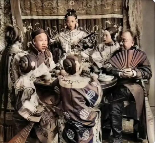 70万八旗子弟人间蒸发？揭秘民国京城最大“隐身术”，竟藏在一个布袋里你能想象