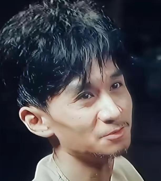 一个不起眼的叛徒，毁掉了1800条生命你听说过翁连旺吗？这个名字在历史的长河里