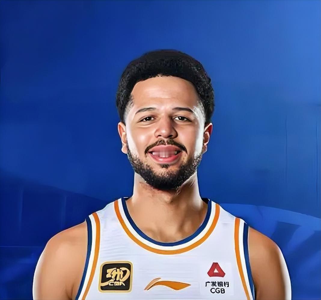 说实话，虽然辽宁队签来了哈维！但我认为这并不能解决辽宁队的后场问题！为什么这么