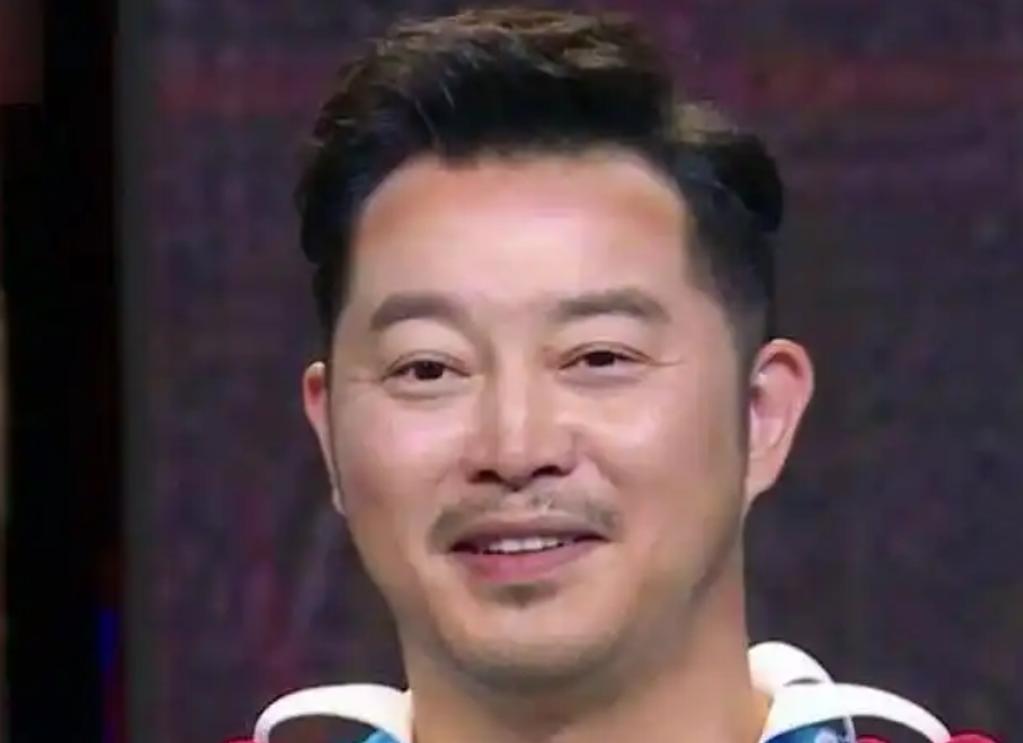 2018年，沙溢拿出3000万，在北京买了一套180平的大房子，装修结束后，他立