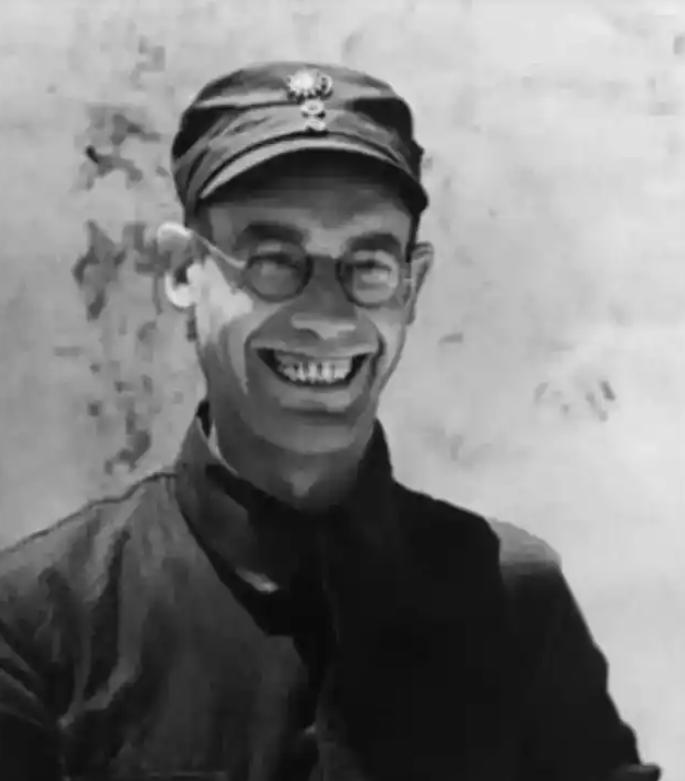 唯一全程走完长征的老外李德，1939年偷偷溜出延安，打那往后一辈子再没回过中国，