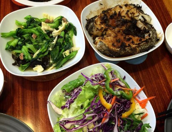 被舞伴引诱，儿女们伤透了心！有些老年人，攒了一辈子的洋相，老年丢完了！我老家