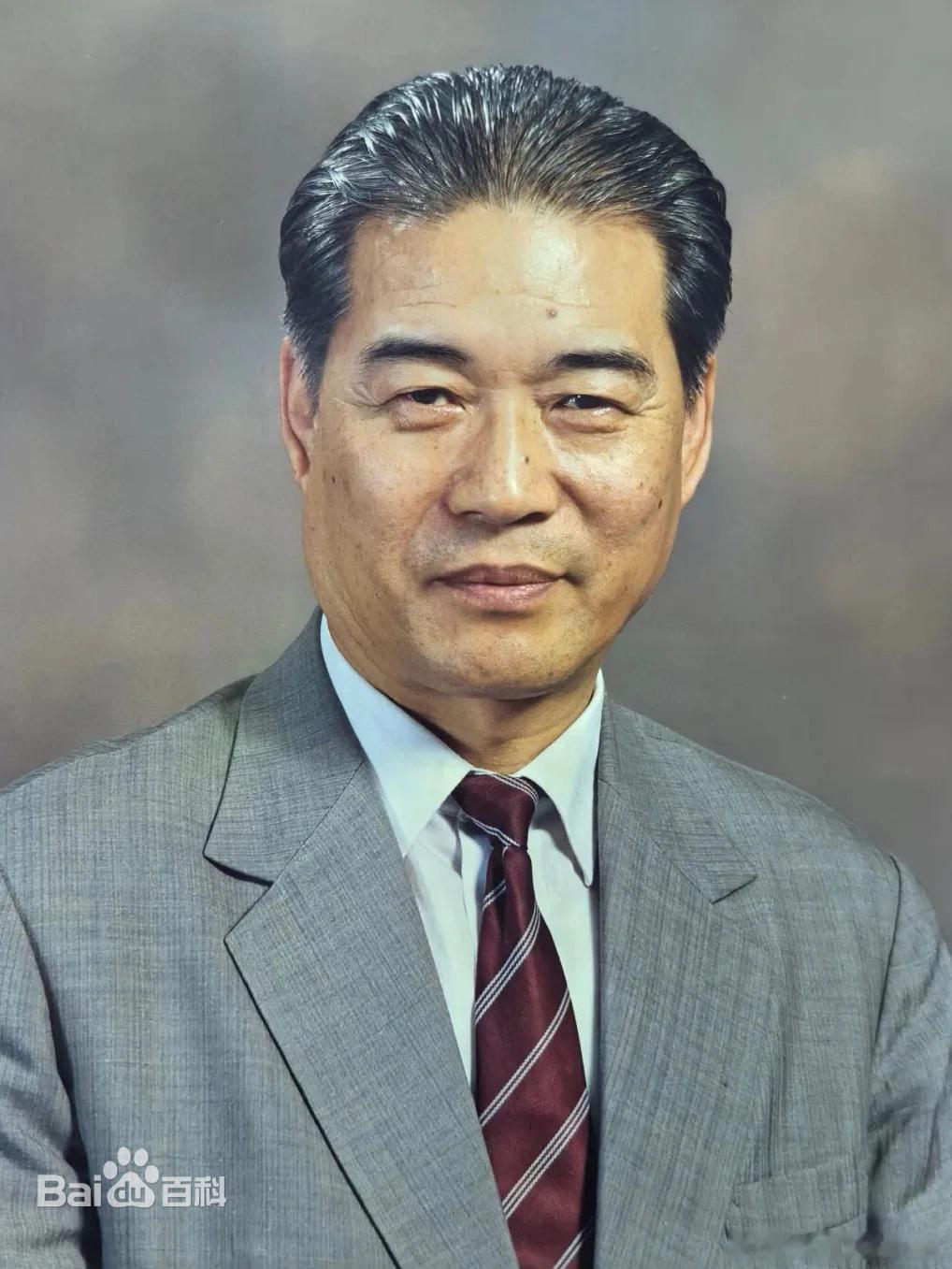 9月28日，华润集团离退休人员服务中心发布讣告：华润集团离休干部、原副董事长姬江