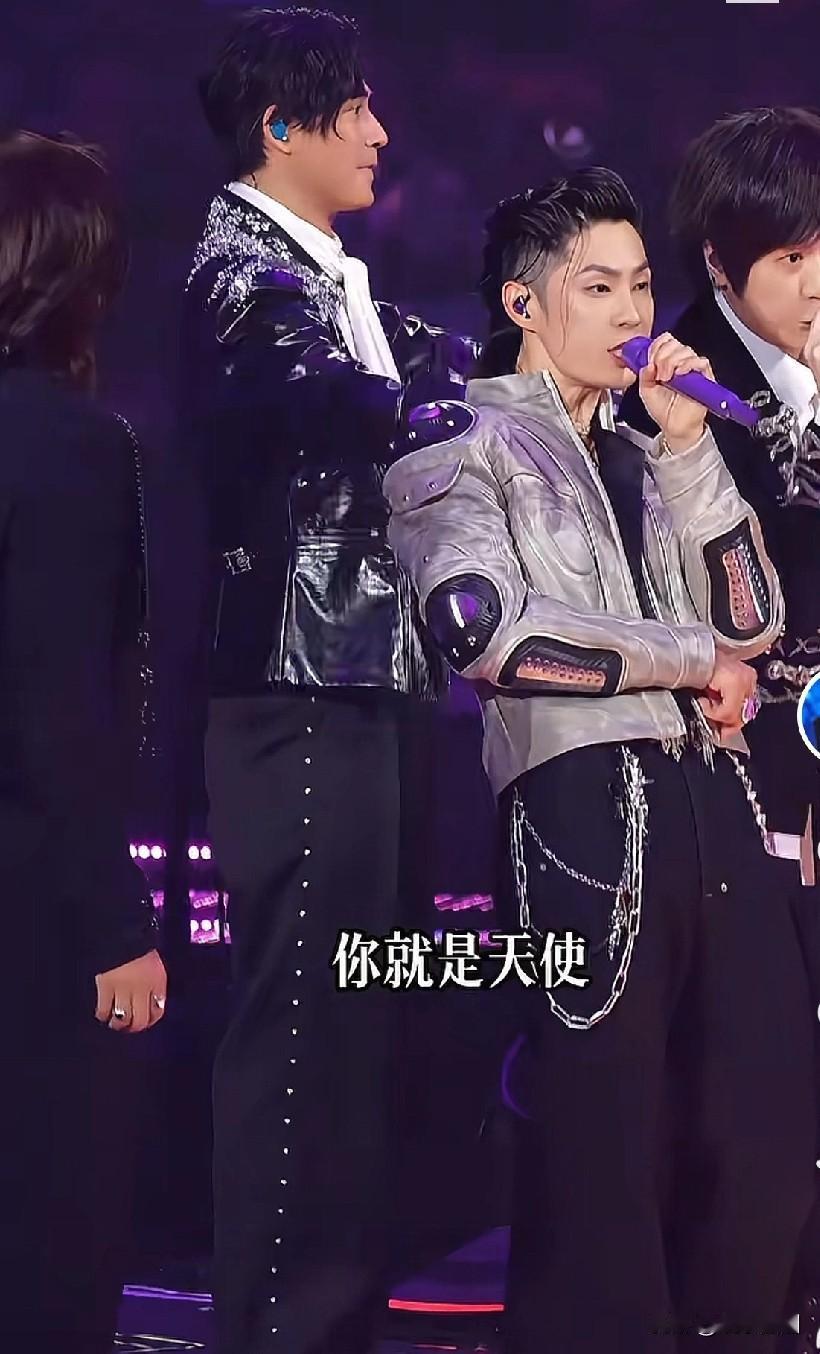 终于扬眉吐气了我把视频截图发给高中同学们当初看流星花园时，我最喜欢美作，