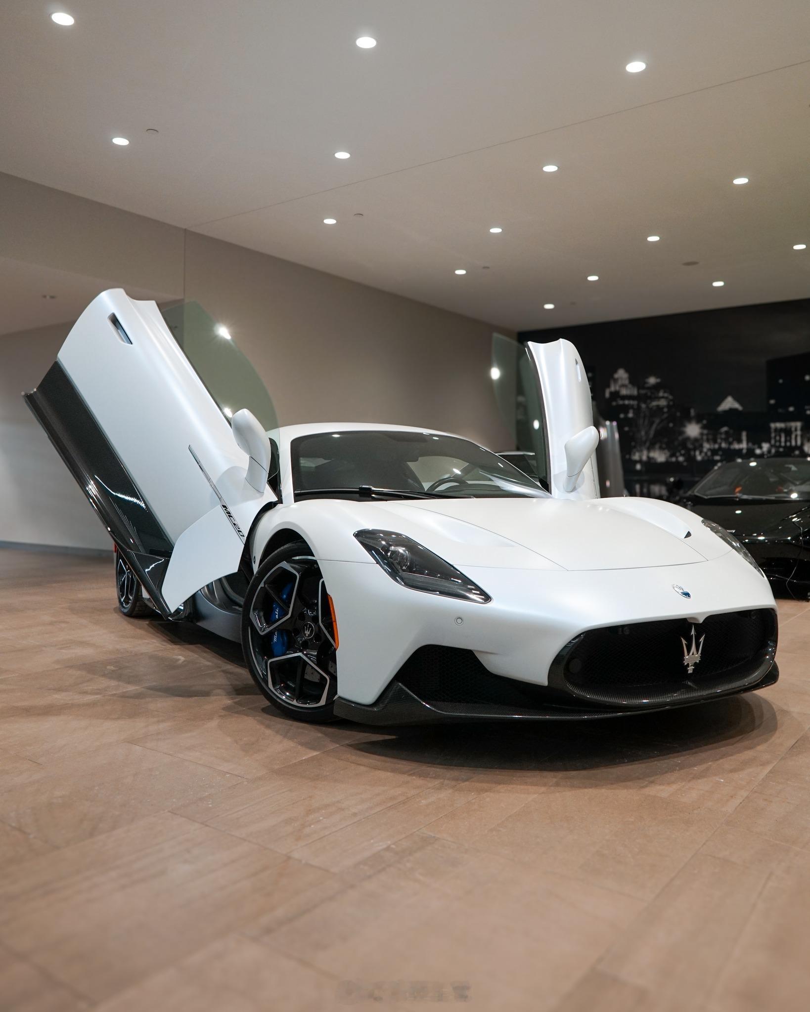 玛莎拉蒂MC20没想到还有新车在售220万会买这款跑车吗