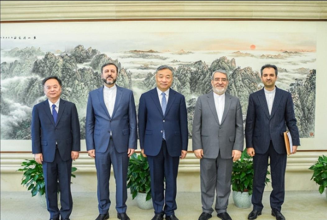 不要歼10C，埃及欲单价1亿美元购买歼20，中国救了伊朗一命，美公布重磅