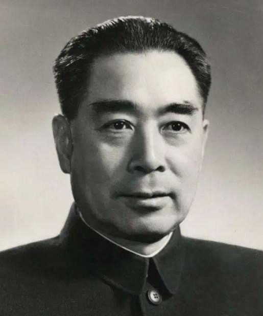 叶剑英：为周恩来总理守灵了。刘伯承：为周恩来总理守灵了。徐向前：为周恩来总理守灵