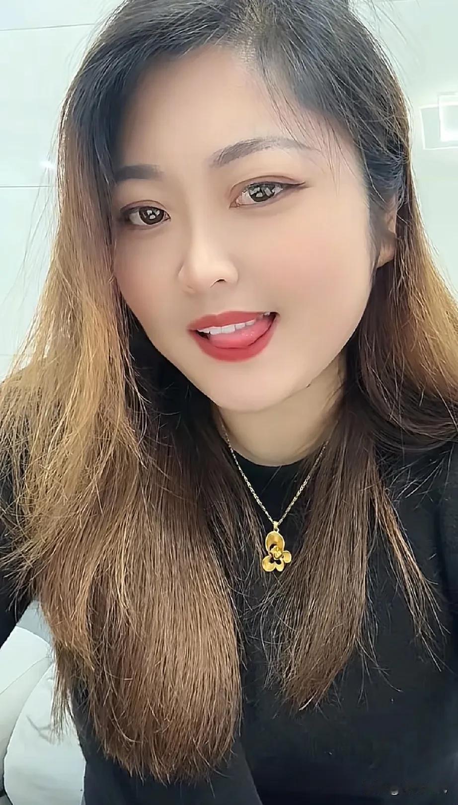 85年41岁中年少女最羡慕的八条第一每月例假正常第二嗨吃不胖