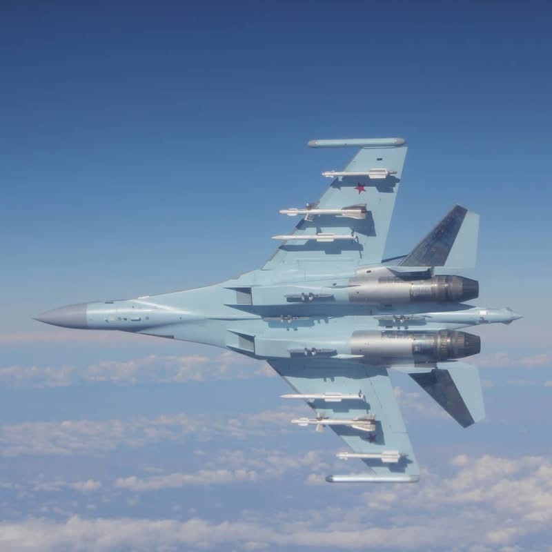 俄空天军（VKS）苏35机腹｜空对空摄影苏霍伊影像集今日侧卫模型考证转存