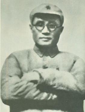 1935年红军长征过大凉山，川军旅长许剑霜收到刘伯承的借路信，不仅连夜撤兵十里大