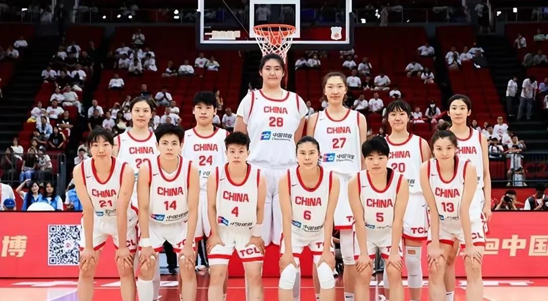 6月24日中国女篮消息超有看点！在刚结束的热身赛，18岁“小巨人”张子宇国家队首