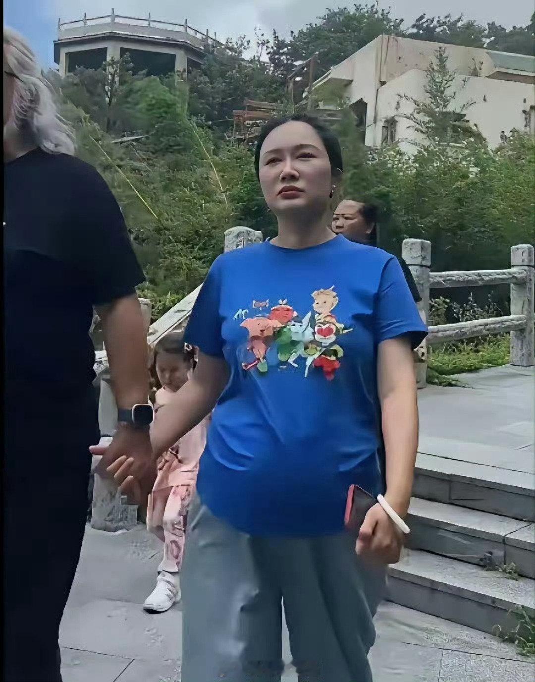 张纪中这辈子知足了，媳妇又怀孕了，70多岁的人了，比年轻人还不讲武德​