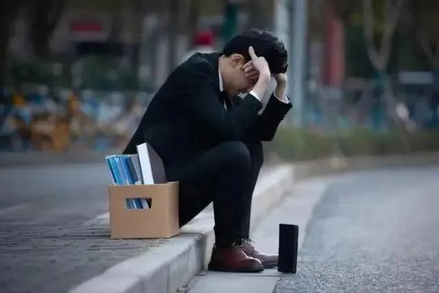 别非得离职，才能明白这道理。我今年43了，在职场打拼20年，职场规则其实很多人都