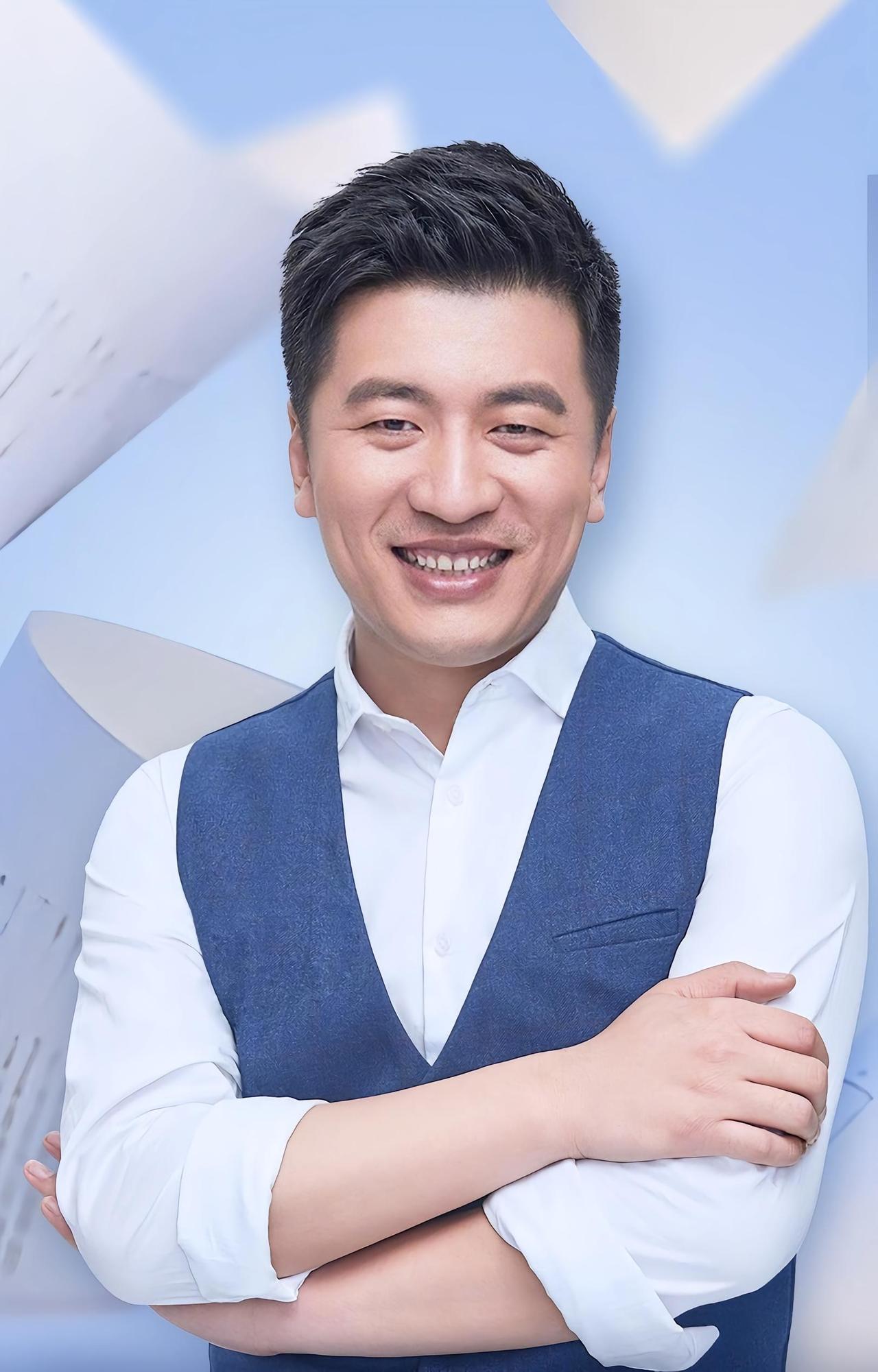 听到张雪峰猝然离世的消息，真像被人猛捶了一拳，脑子嗡的一下，懵了。那个在镜头前