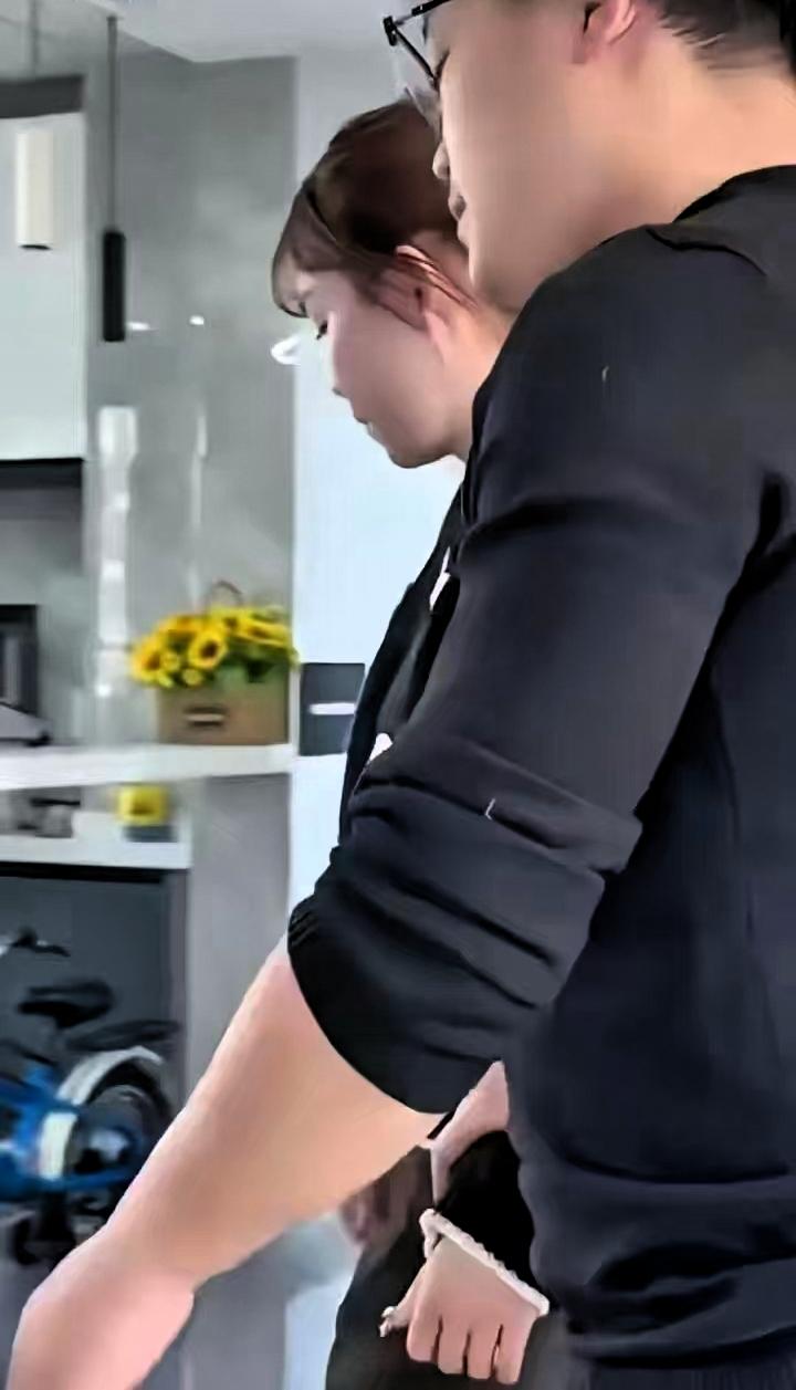 女子查出不孕主动退婚，把18万彩礼和新车钥匙一起还了态度坦诚，只表示不想耽