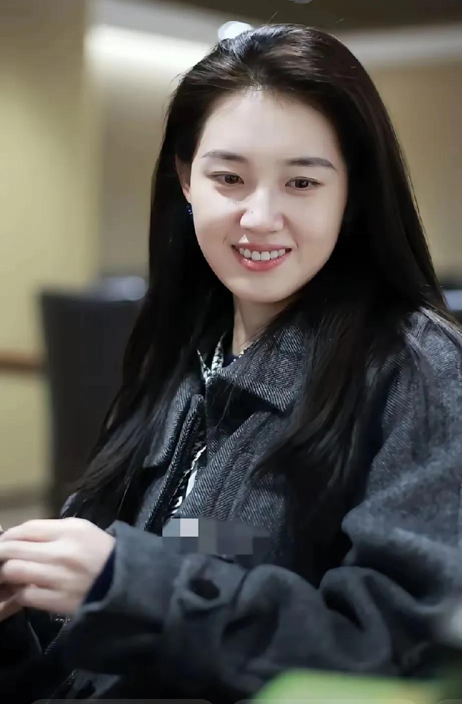 家人们谁懂啊！短剧界被捧为“第一美女”的郭宇欣，素颜状态一曝光，瞬间引发轩然大波