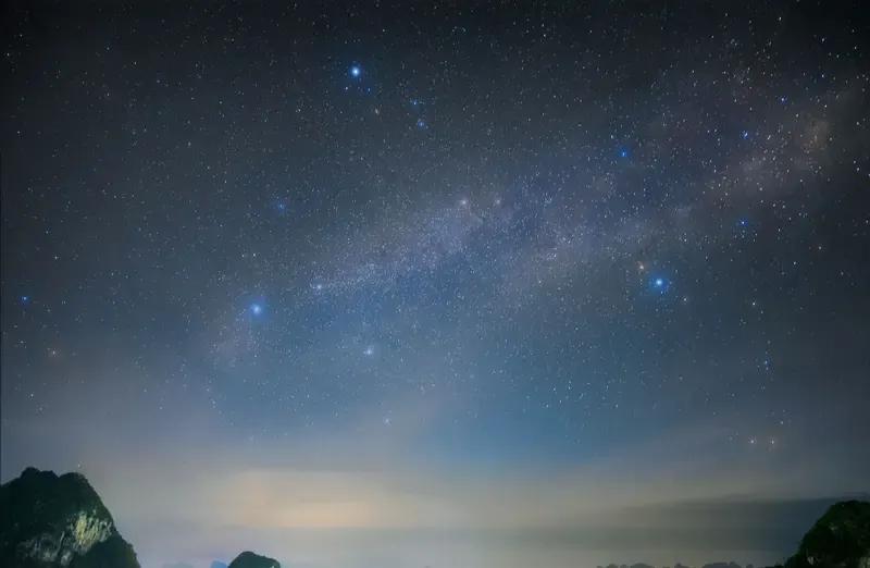 桃花运最旺的三大星座女同样是桃花不断，但女生的魅力点和男生又很不一样。今天就