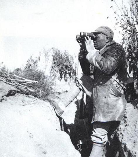 1951年9月，一个叫秦东昌的人来到大陈岛，担任蒋军总指挥，解放军翻遍国军将领名