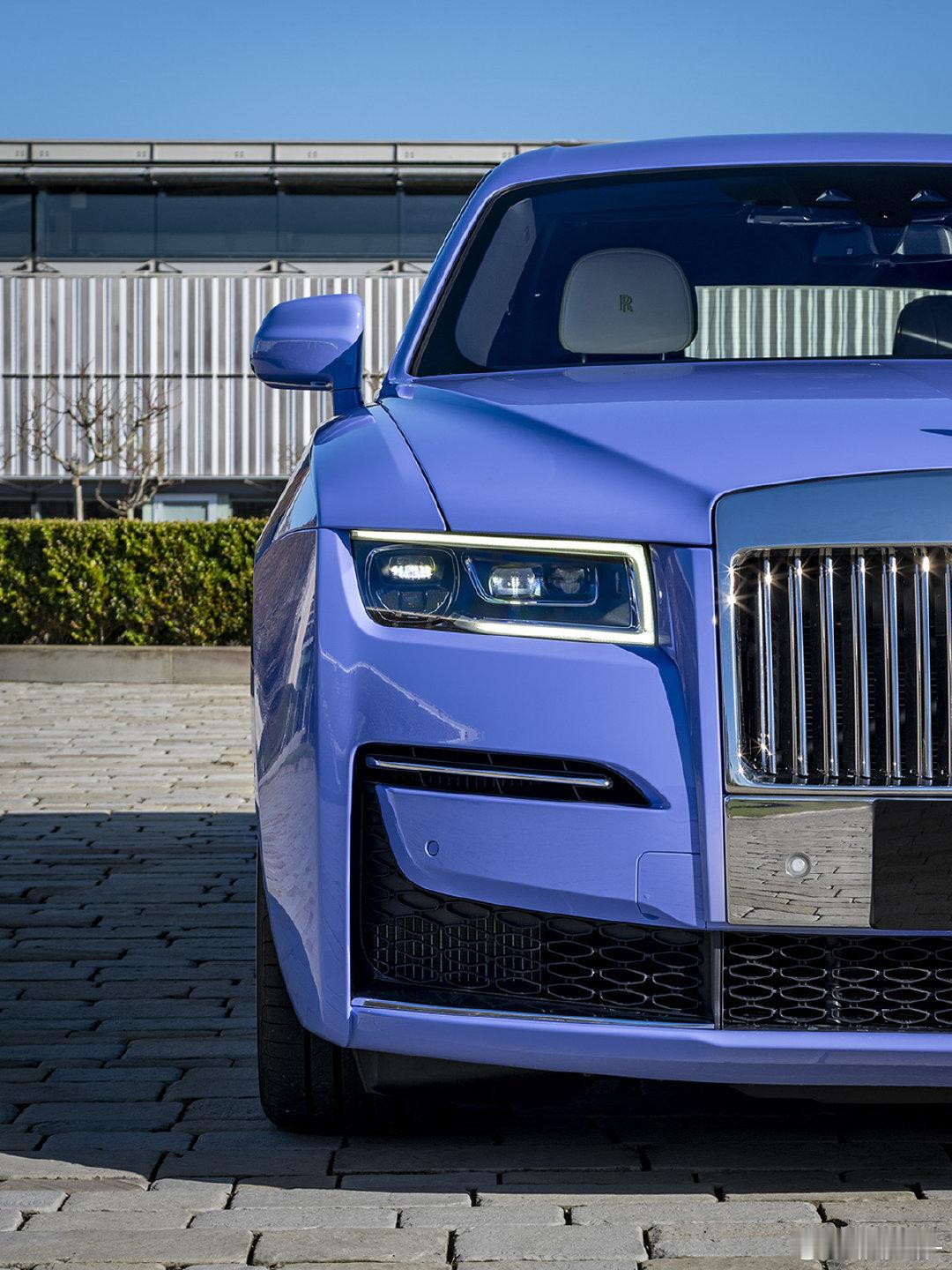 西安的客户大哥给我打电话聊天知道我这有物流想让我帮忙发台车去三亚，问我大板车运费