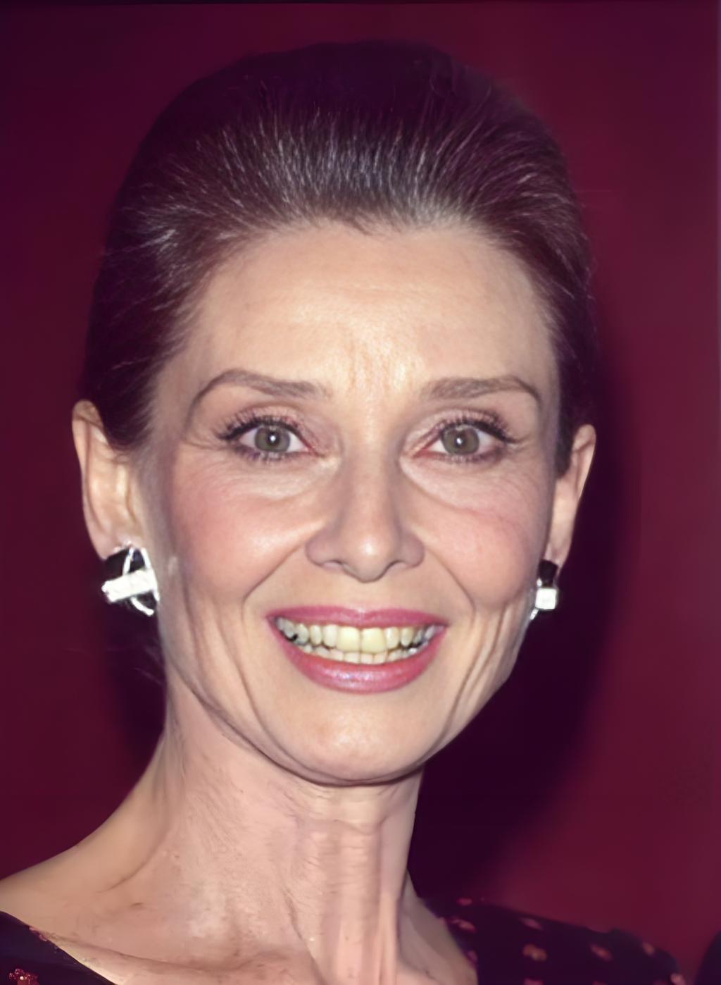 说了这么多李春平有钱、花钱、捐钱和到处撒钱的好玩热闹事，那么关键的问题来了：他的