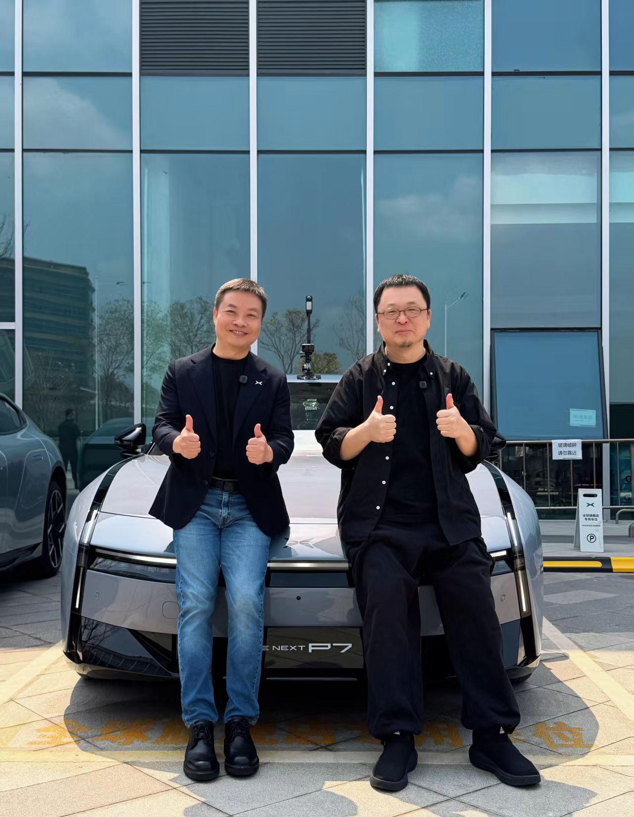 何小鹏：老罗，今天这第二代VLA，你可得认真体验，别一上来就开启“毒舌模式”。