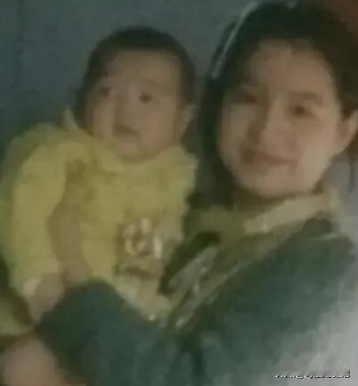 1976年，25岁女知青抱着4岁儿子返城，母亲怒骂：未婚先孕，不知羞耻！