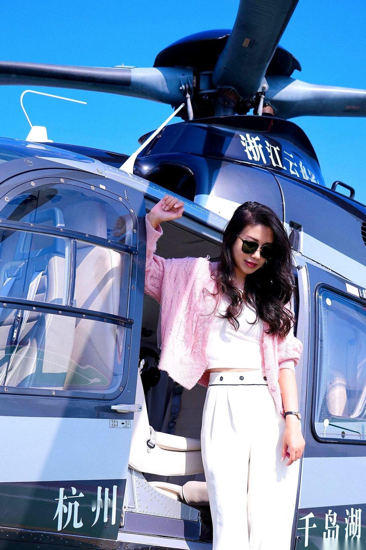 现在交朋友，都直接上简历了吗？还是图文并茂、十项全能的那种。我今天刷到一个帖