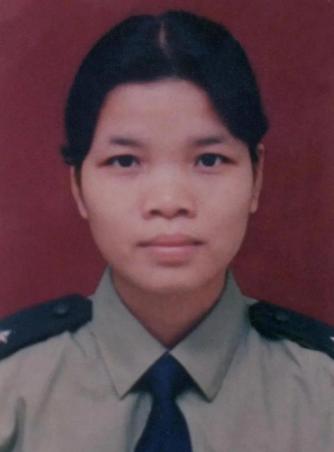 ☁1997年，毒贩赵勇夫妇被抓。22岁的警察严婷，听见赵勇在关押室里大喊大