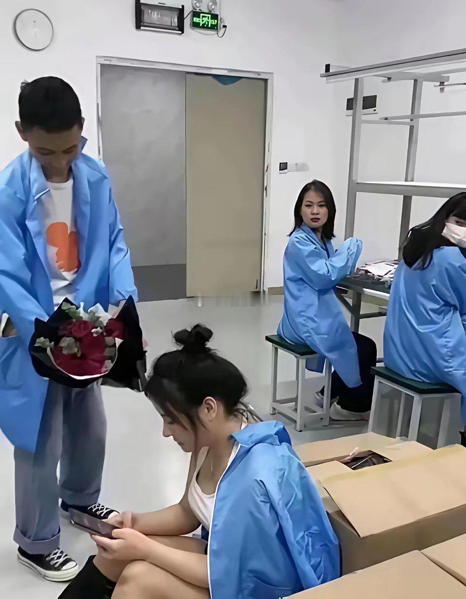 电子厂的爱情这么卑微，男孩是勇敢的，可是女孩是有梦想的！